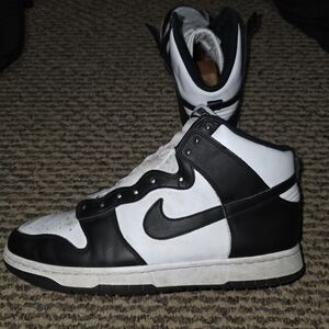 Nike Black and White Men's Shoes